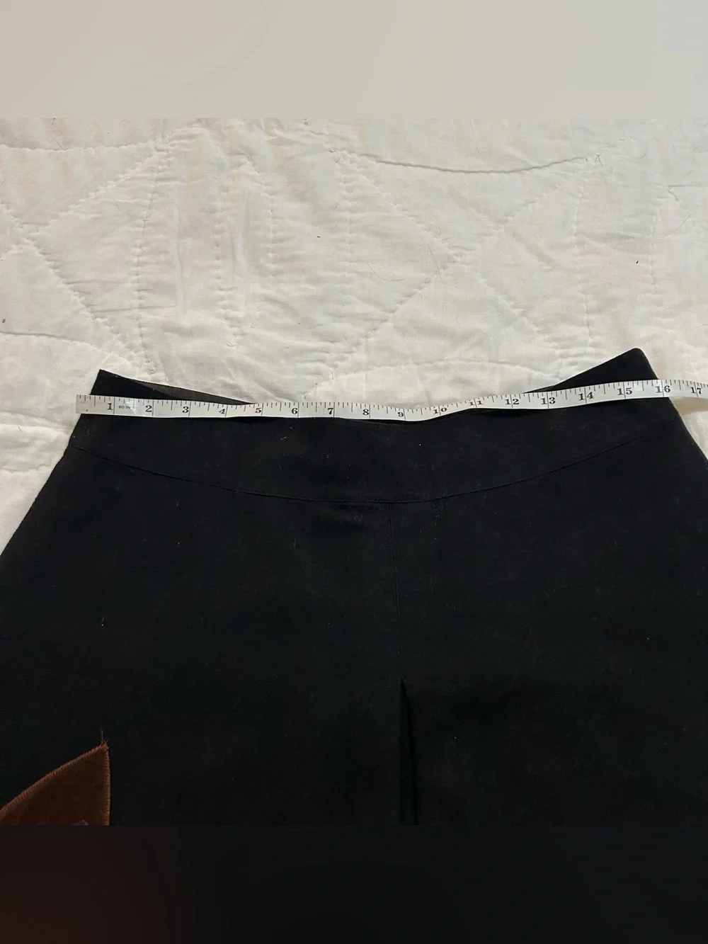 Boden wool skirt front pleate floral appliqué black size 14 Mod retro midi